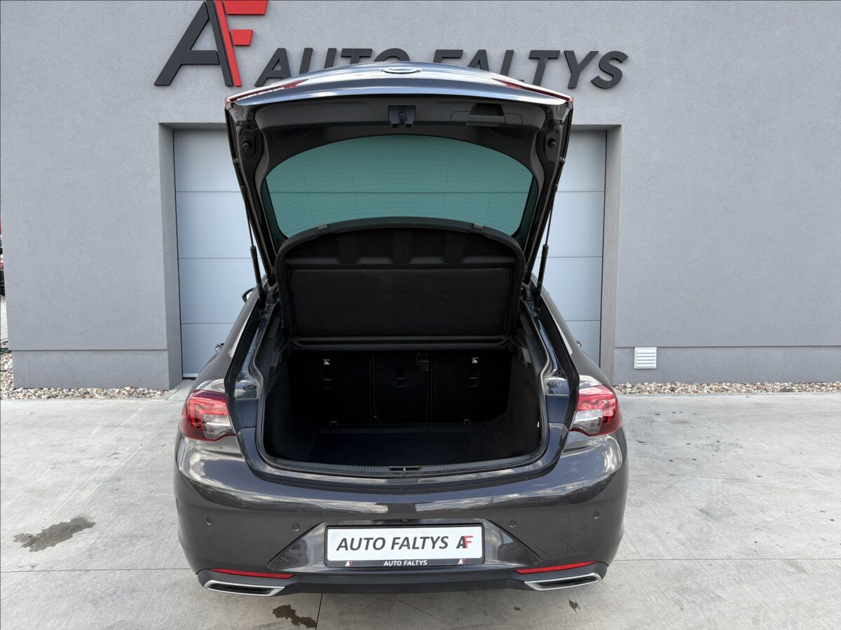 Opel Insignia Hatchback 2,0 l 128 kw