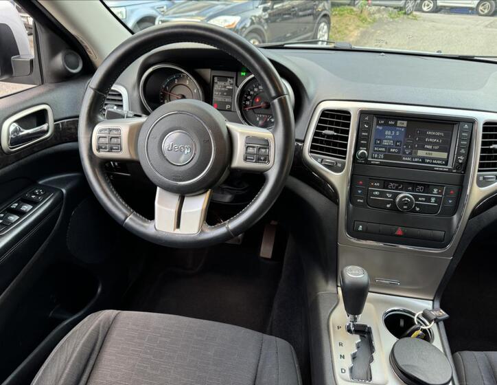 Jeep Grand Cherokee 36