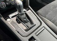 Volkswagen Passat Sedan / Limuzína 2,0 l 140 kw