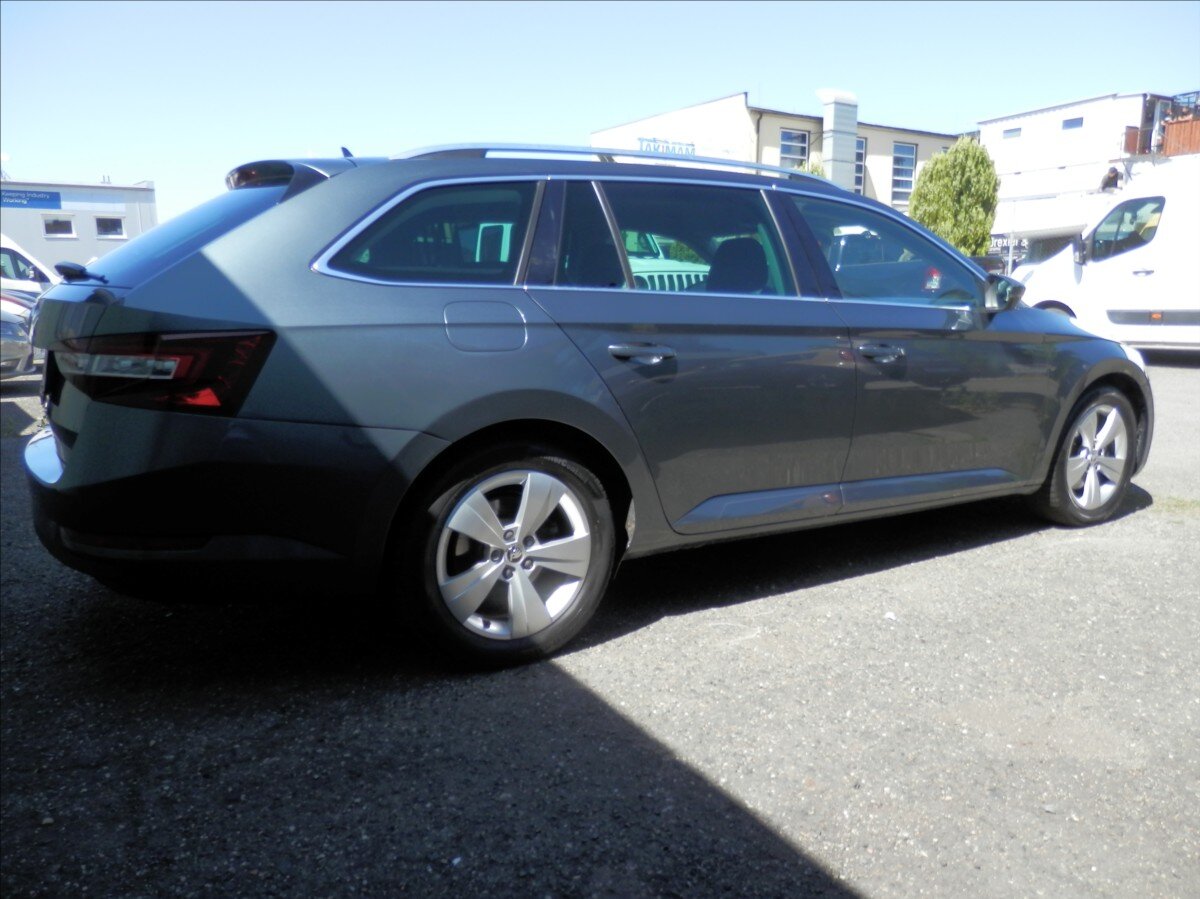 Škoda Superb Kombi 2,0 l 110 kw
