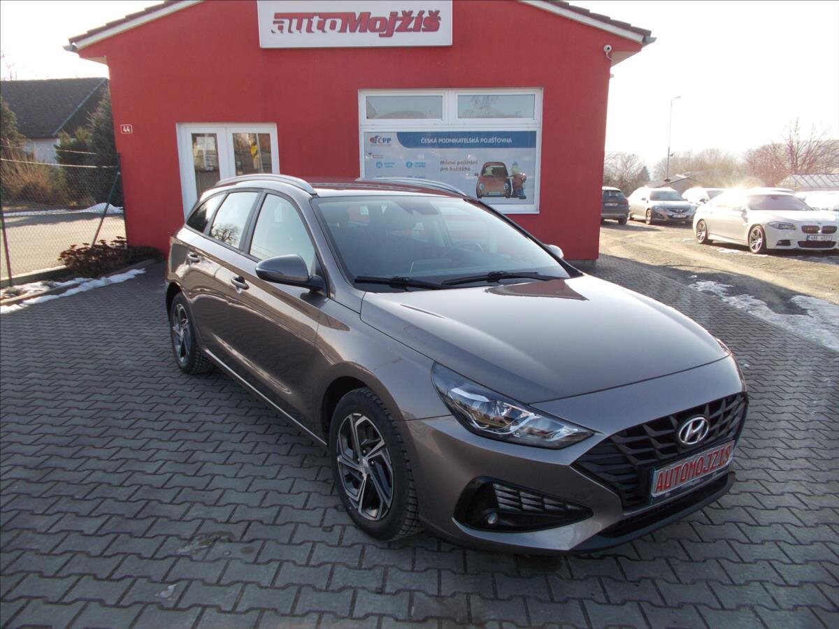 Hyundai i30 Kombi 998,0 88 kw
