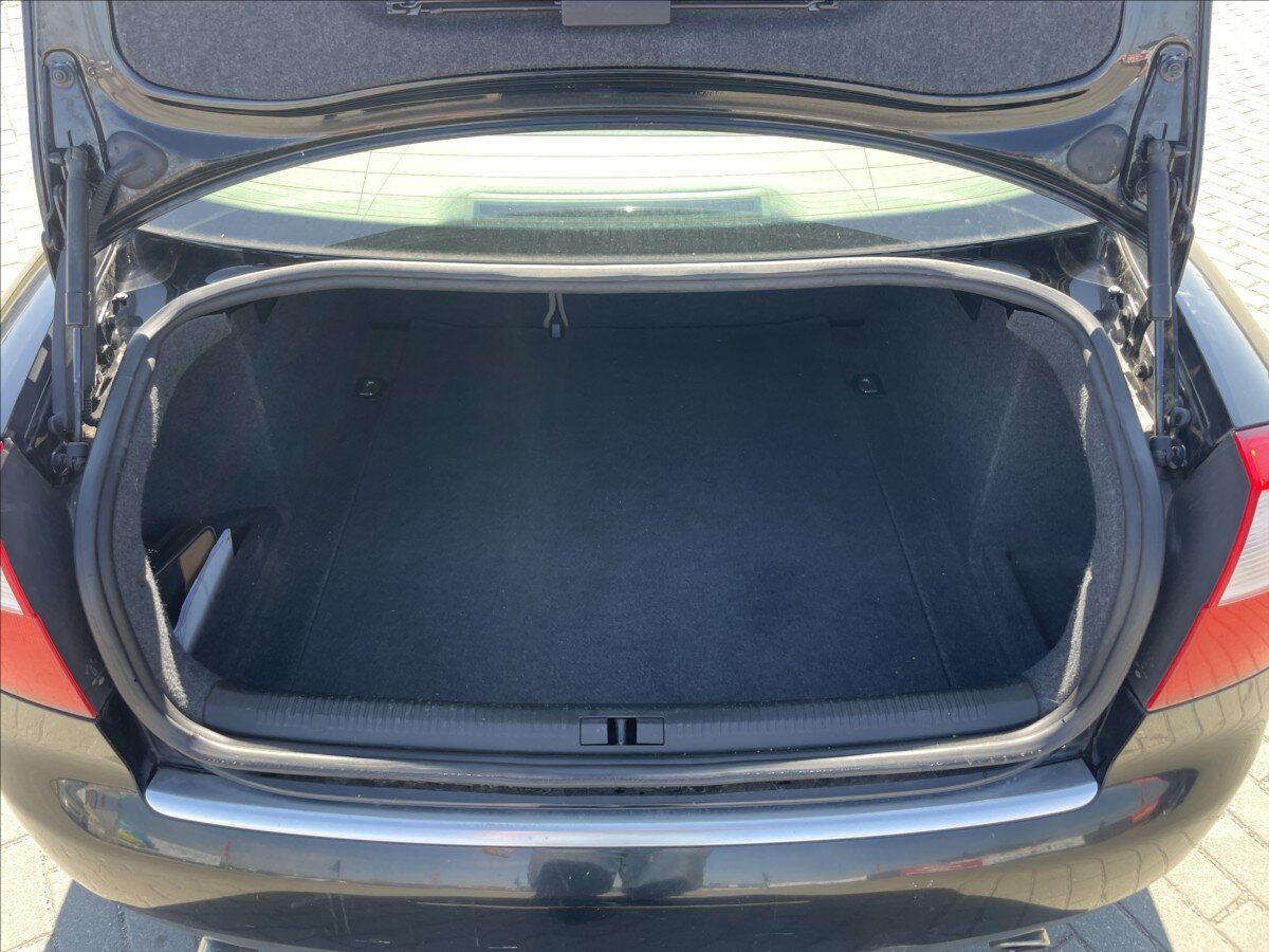 Audi A4 Sedan / Limuzína 1,8 l 110 kw