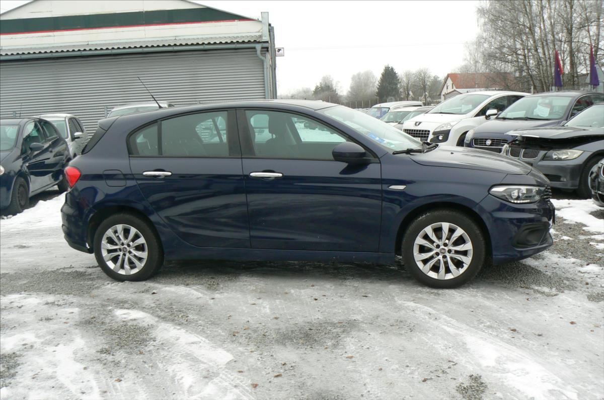 Fiat Tipo Hatchback 1,2 l 70 kw