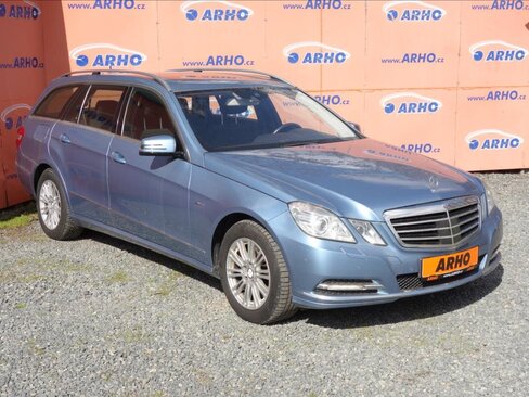 Mercedes-Benz Třídy E Kombi 3,0 l 195 kw