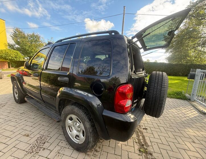 Jeep Liberty 13