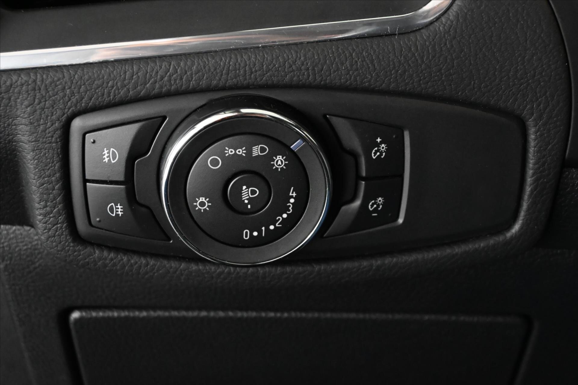 Ford S-MAX MPV 2,0 l 110 kw