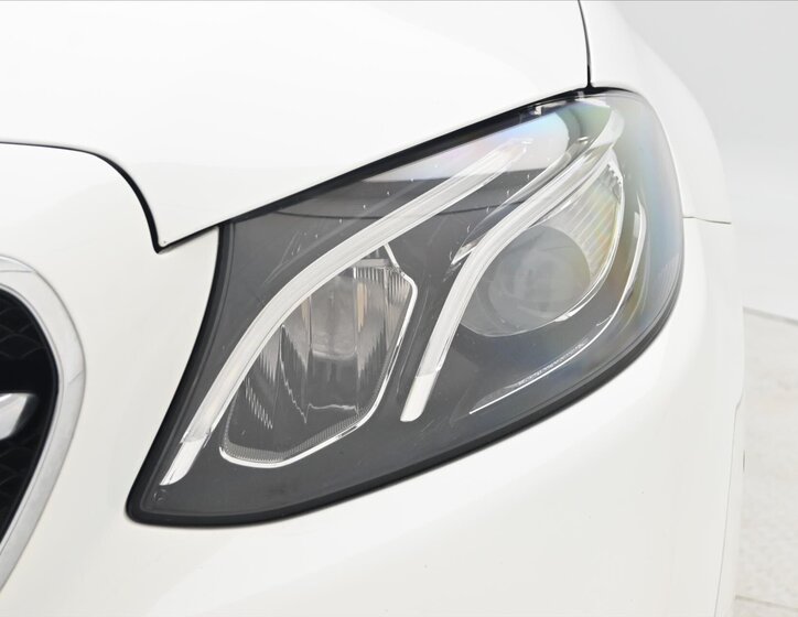 Mercedes-Benz Třídy E 31