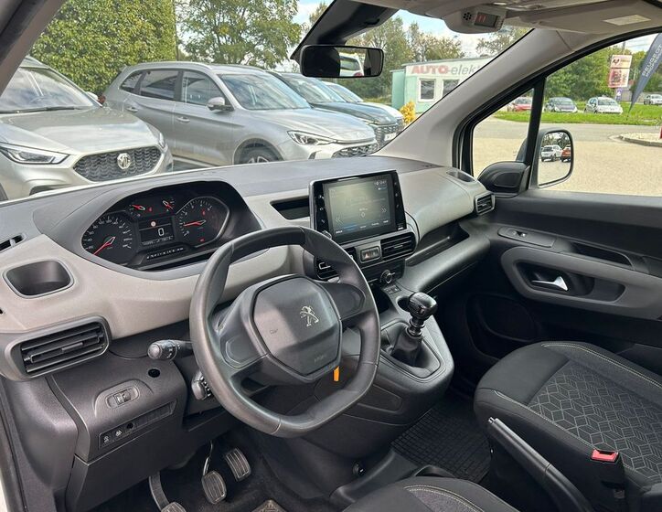 Peugeot Rifter 19