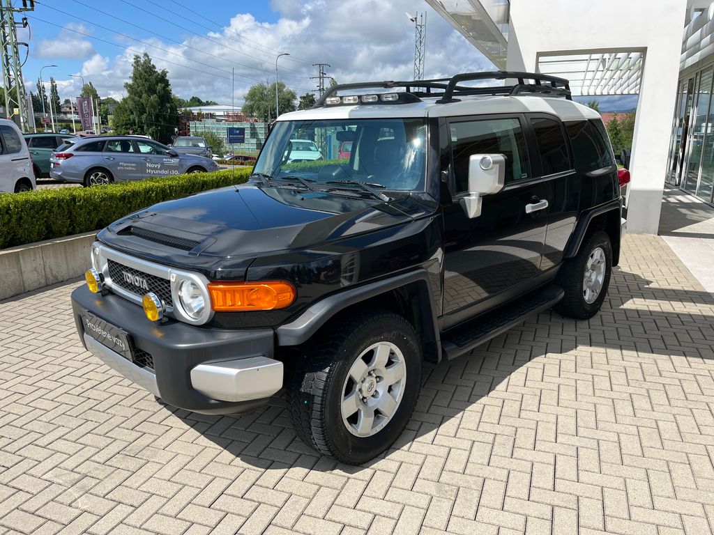 Toyota FJ
