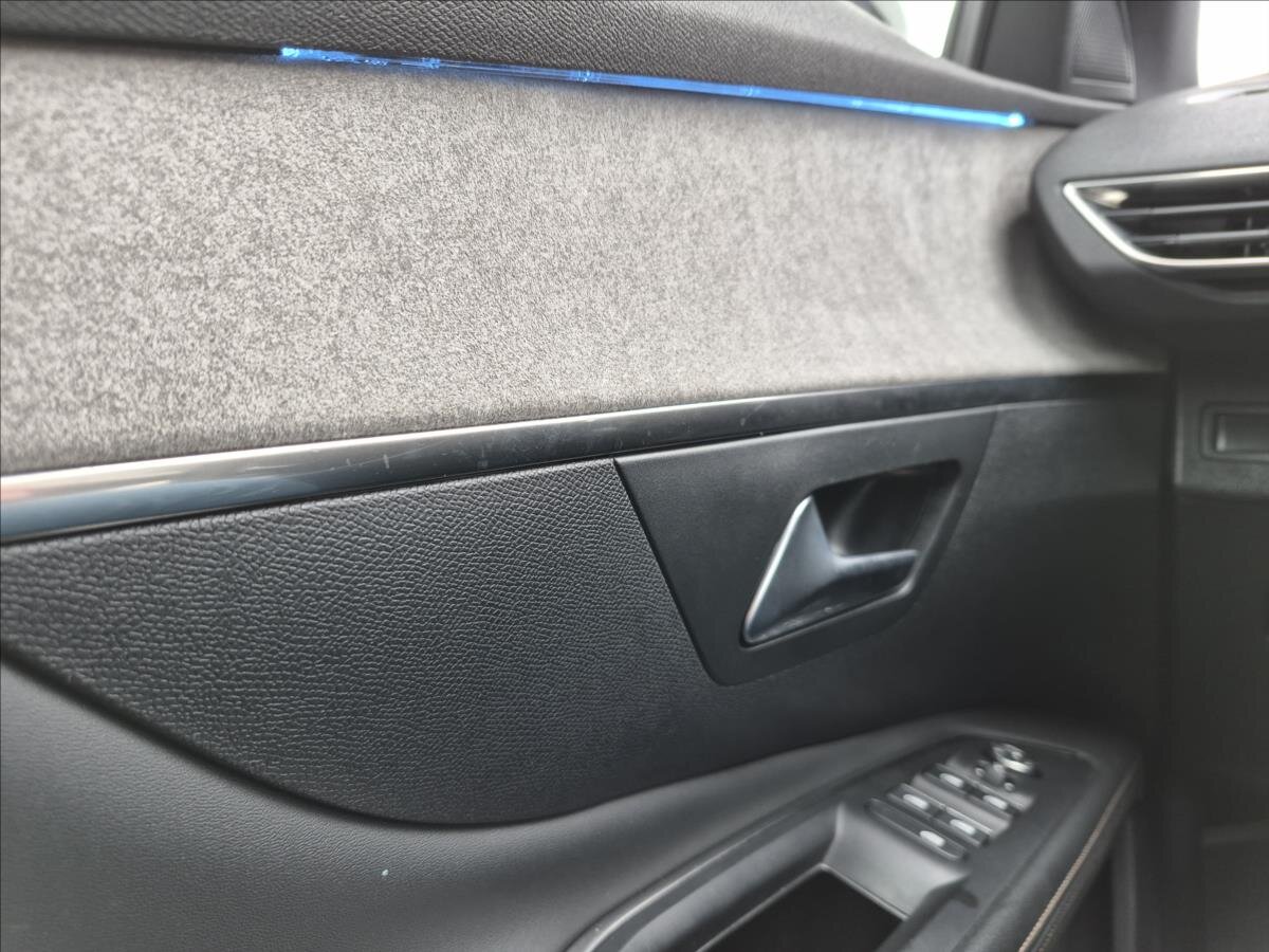 Peugeot 5008 MPV 1,6 l 133 kw