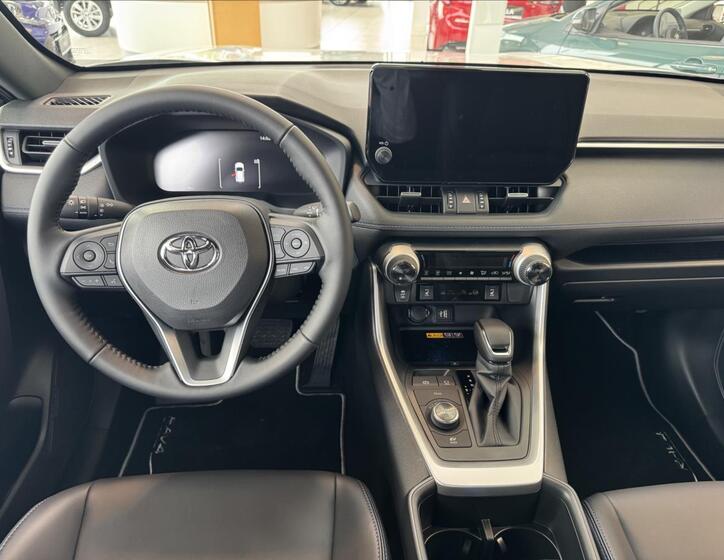 Toyota RAV4 12