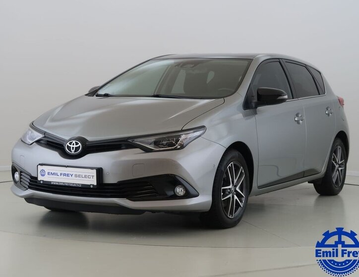 Toyota Auris 1