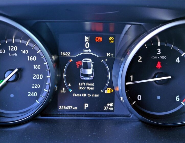 Land Rover Discovery Sport SUV / Terénní 2,0 l 110 kw
