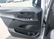 Mercedes-Benz Vito 21