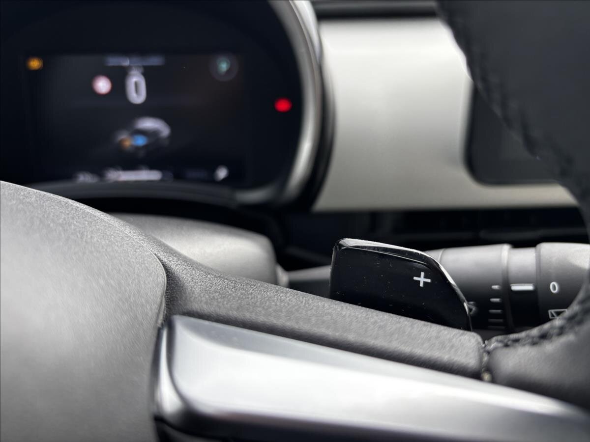 Fiat 600 SUV / Terénní 1,2 l 100 kw