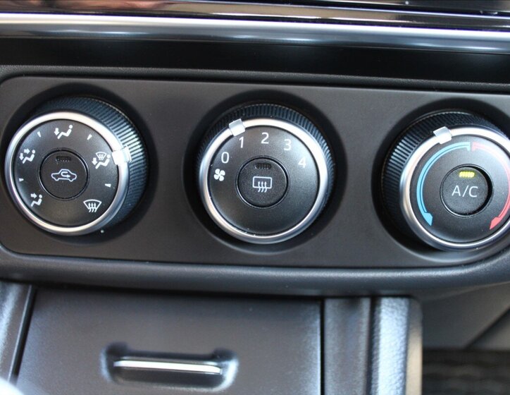 Toyota Corolla Sedan 1,6 l 97 kw