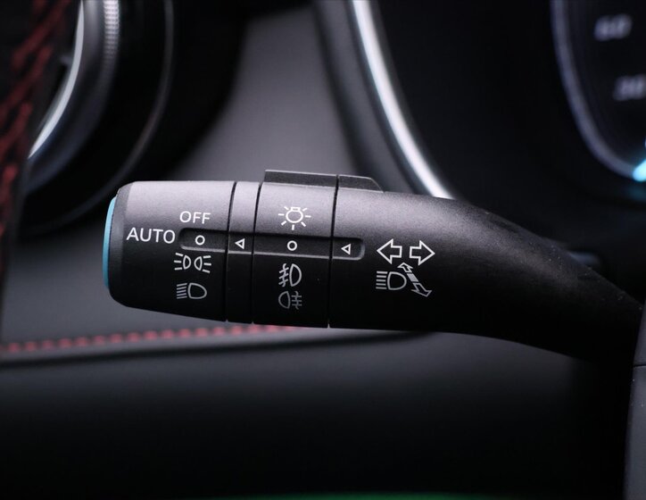 MG HS SUV / Terénní 1,5 l 119 kw