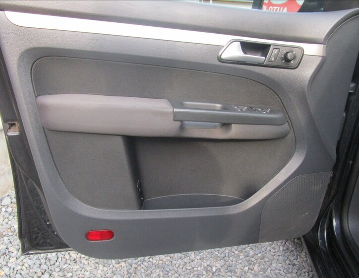 Volkswagen Touran 14