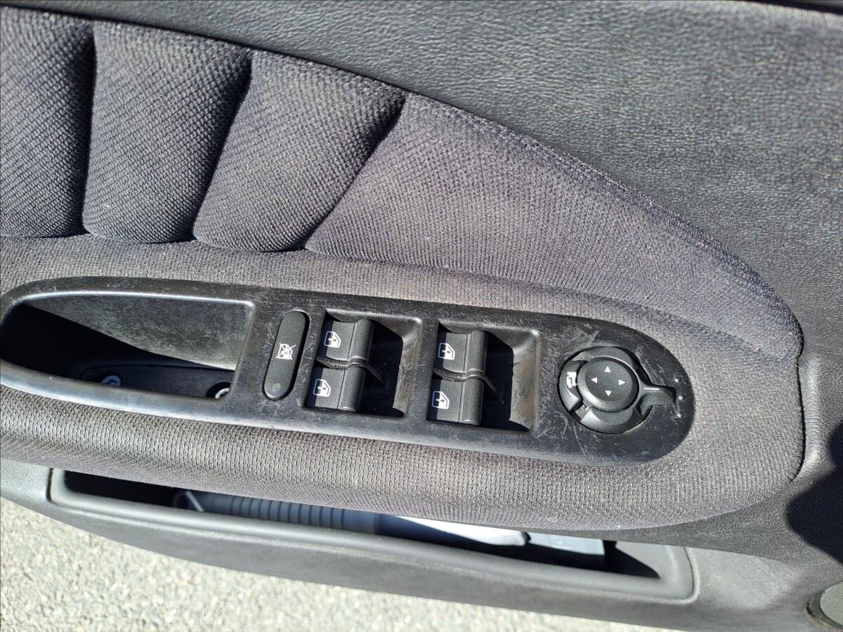 Alfa Romeo 159 Sedan / Limuzína 1,9 l 110 kw