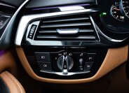 BMW Řada 5 Kombi 3,0 l 195 kw