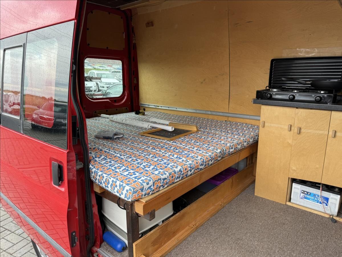 Ford Transit Skříň 2,2 l 85 kw