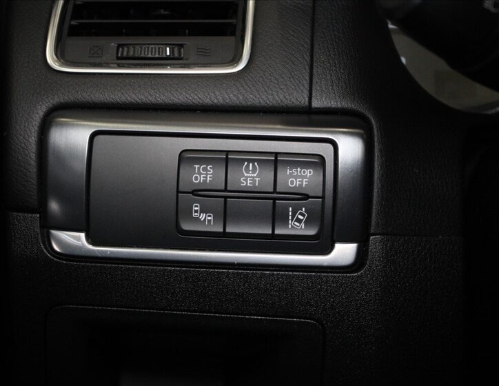 Mazda CX-5 SUV / Terénní 2,2 l 129 kw