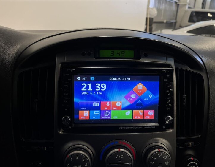 Hyundai H 1 MPV 2,5 l 125 kw