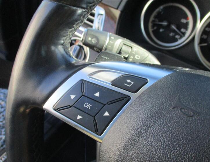 Mercedes-Benz Třídy E 25