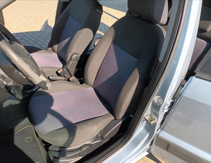 Ford Fusion Hatchback 1,4 l 59 kw