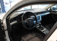 Volkswagen Passat 10