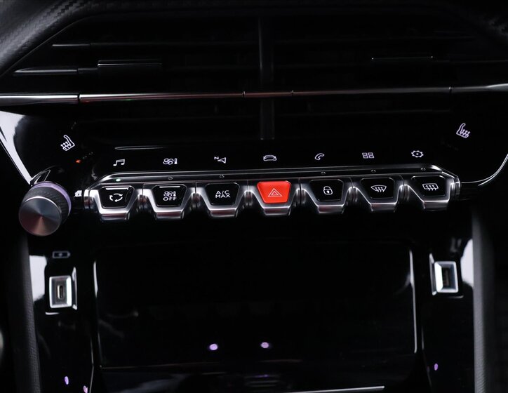 Peugeot 2008 SUV / Terénní 1,2 l 96 kw