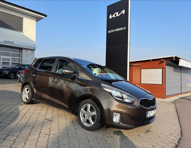 KIA Carens Kombi 1,7 l 104 kw
