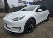 Tesla Model Y SUV 0,0 393 kw