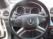 Mercedes-Benz Třídy M 27