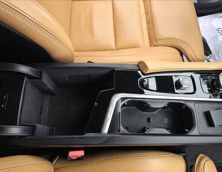 Volvo XC90 SUV 2,0 l 184 kw