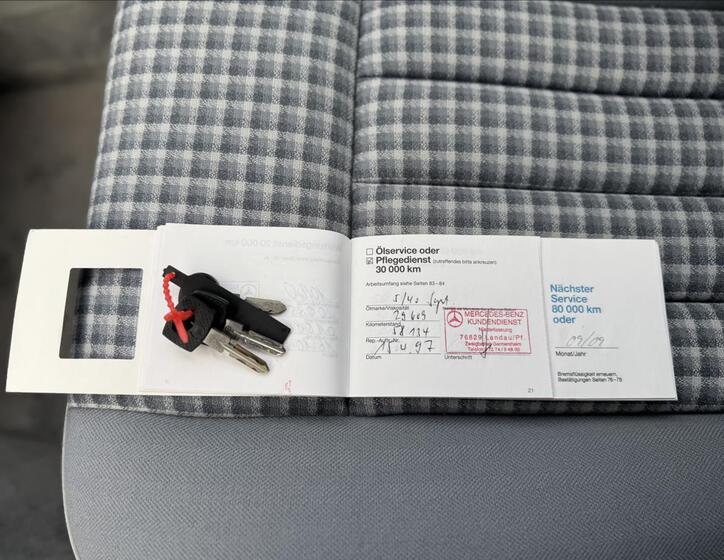 Mercedes-Benz 124 20