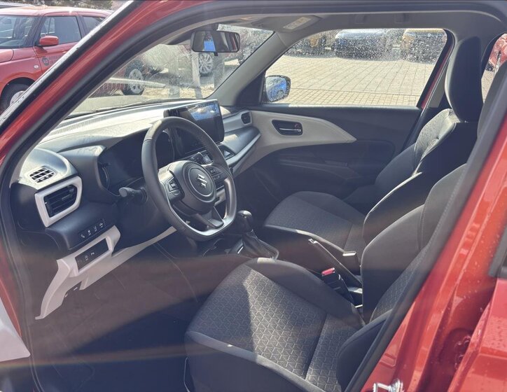 Suzuki Swift Hatchback 1,2 l 61 kw