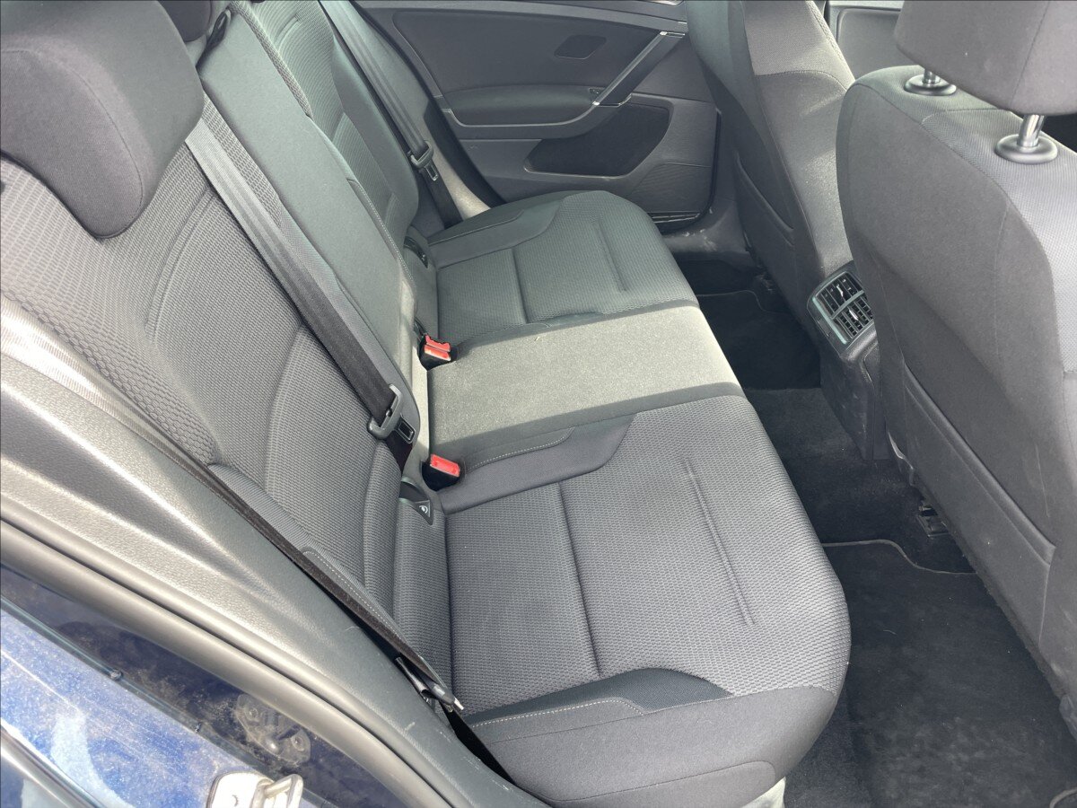 Volkswagen Golf Hatchback 1,6 l 77 kw