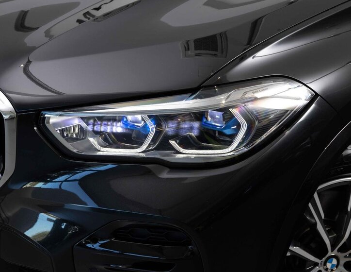 BMW X5 SUV / Terénní 3,0 l 250 kw