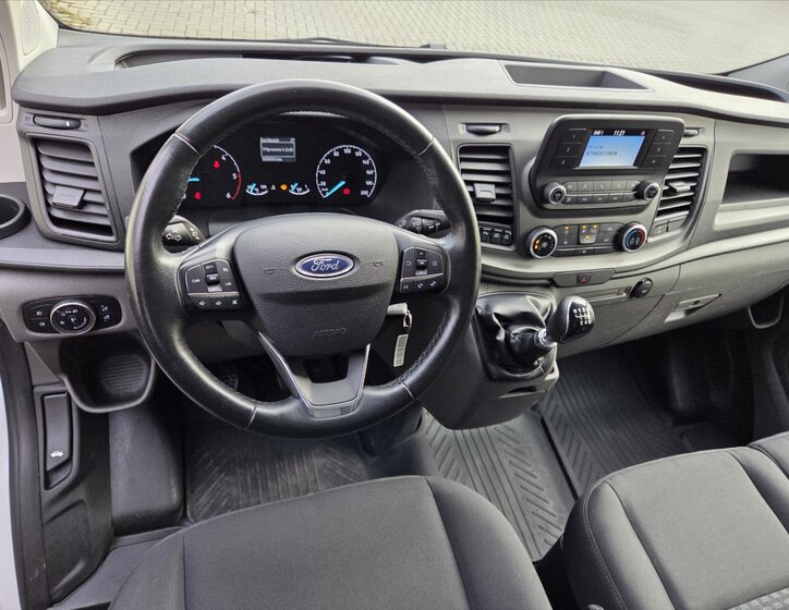 Ford Transit Custom 9