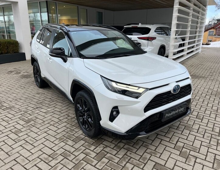 Toyota RAV4 SUV 2,5 l 131 kw