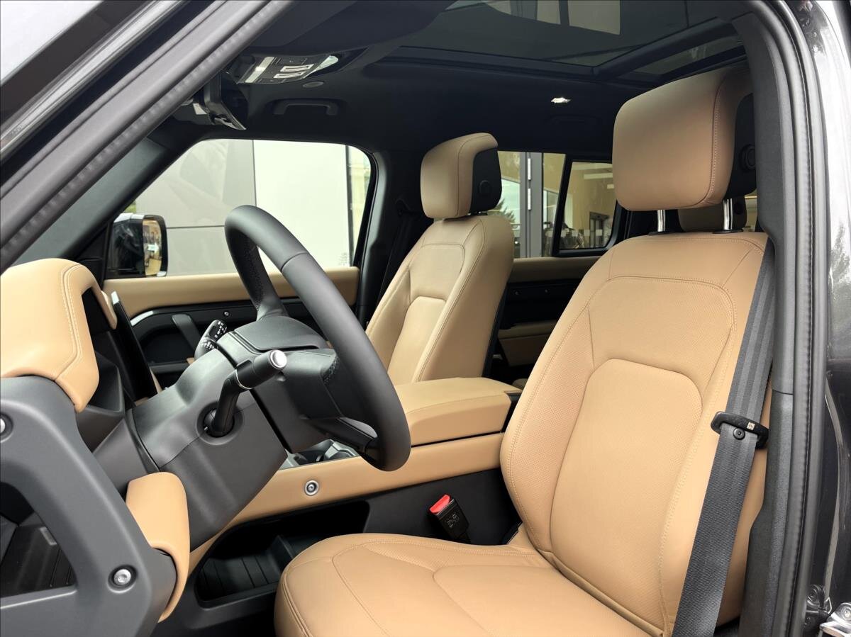 Land Rover Defender SUV 3,0 l 257 kw