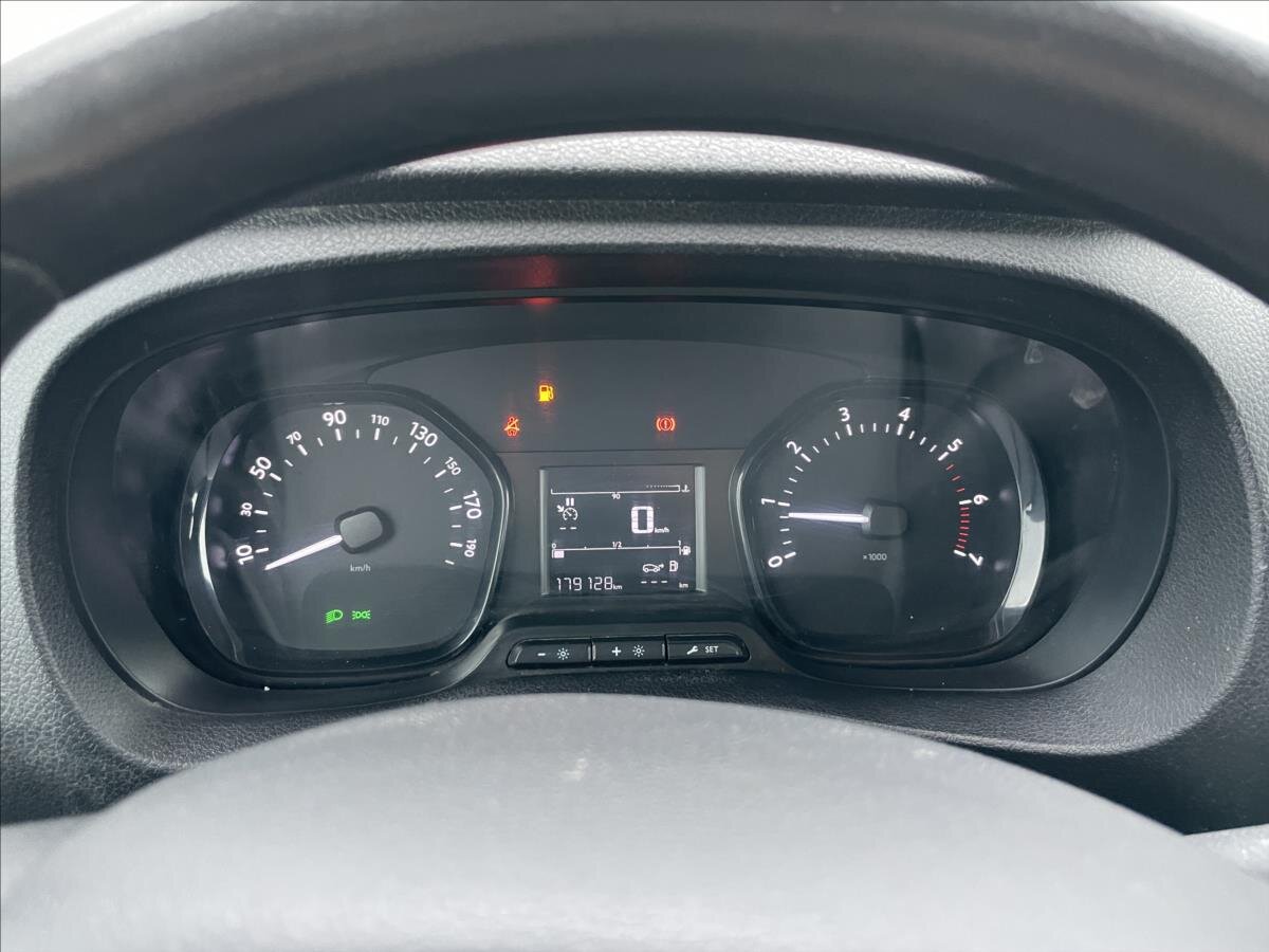 Opel Vivaro Ostatní 2,0 l 106 kw