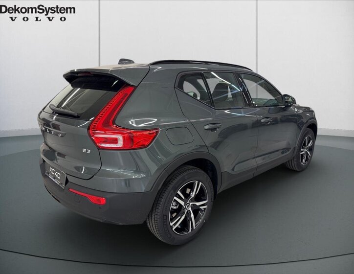 Volvo XC40 SUV 2,0 l 120 kw