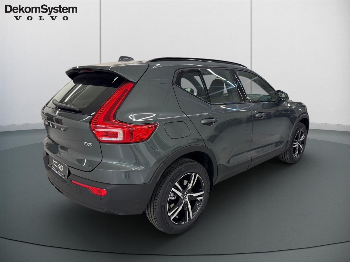 Volvo XC40 SUV 2,0 l 120 kw