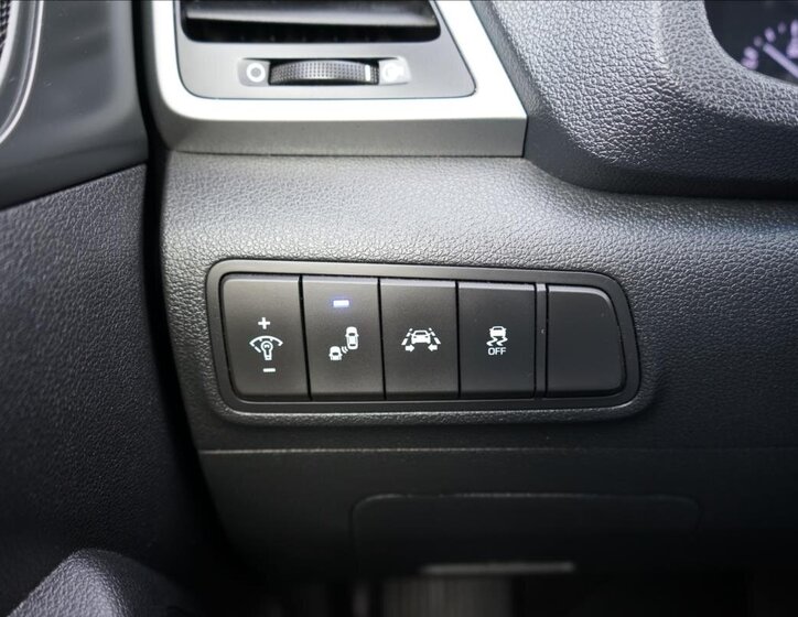 Hyundai Tucson SUV / Terénní 2,0 l 100 kw