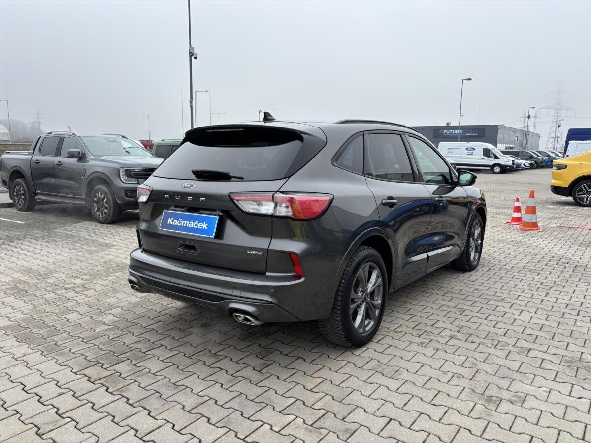 Ford Kuga SUV / Terénní 2,5 l 140 kw