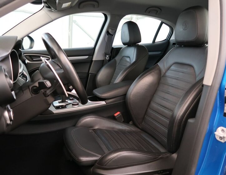 Alfa Romeo Stelvio 18