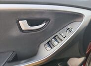 Hyundai i30 25