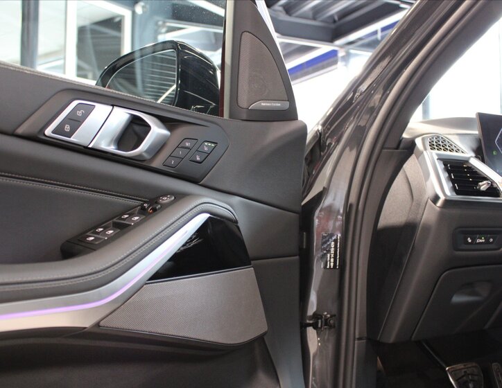 BMW X5 SUV / Terénní 3,0 l 210 kw